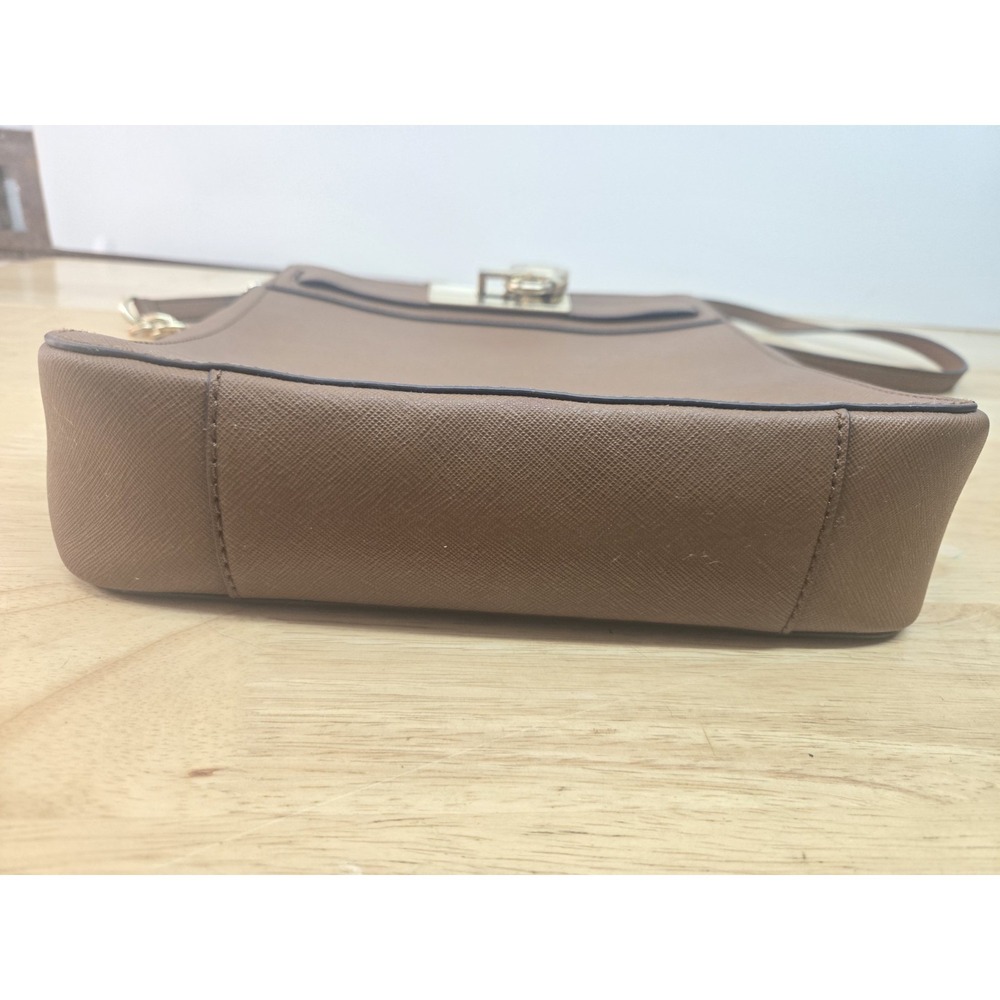 Michael Kors Hamilton Traveler Crossbody Messenger bag - Picture 9 of 13